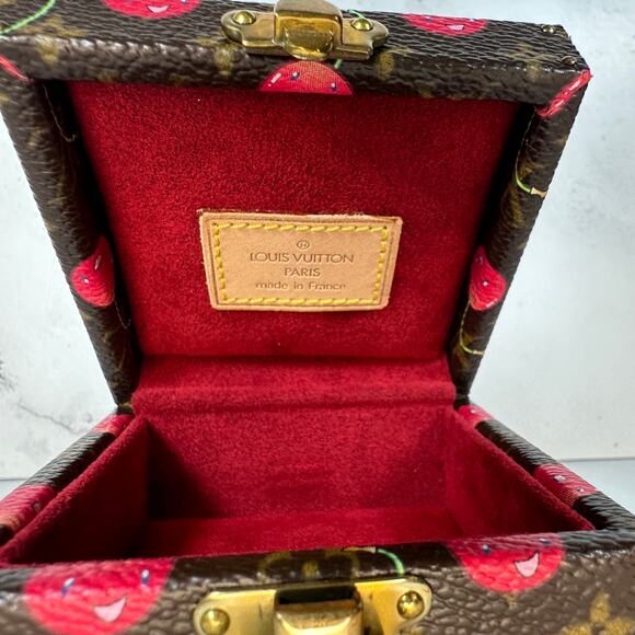 Louis Vuitton Cherry Trunk Case Ring Box Monogram Cerises Mini Vintage Murakami - Picture 3 of 14